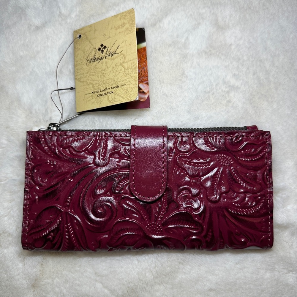 Patricia Nash Gorgeous Magenta Tooled Nazuri Wallet P419244 NWT